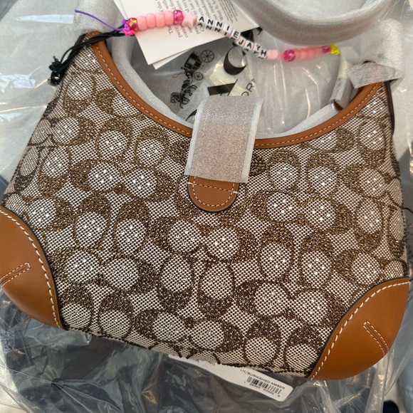 NWT Coach Hamptons Hobo Bag In Crystal Signature Jacquard (Sold Out Everywhere) - Picture 2 of 7